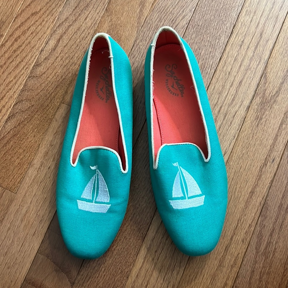 Seychelles loafers, white and teal, size 8.